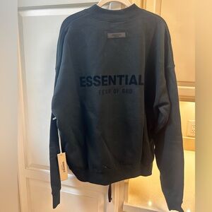 Fear of God Essentials crewneck “Stretch Limo”